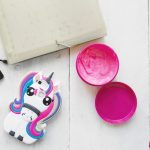 suministros-maquillaje-adolescente_23-2147711539